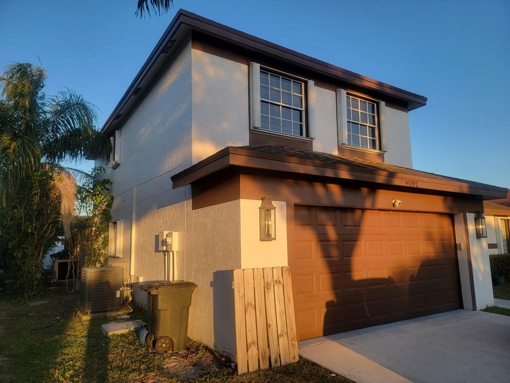 Photo of 9082 Cavatina Place, Boynton Beach, FL 33472 (MLS # R11082609)