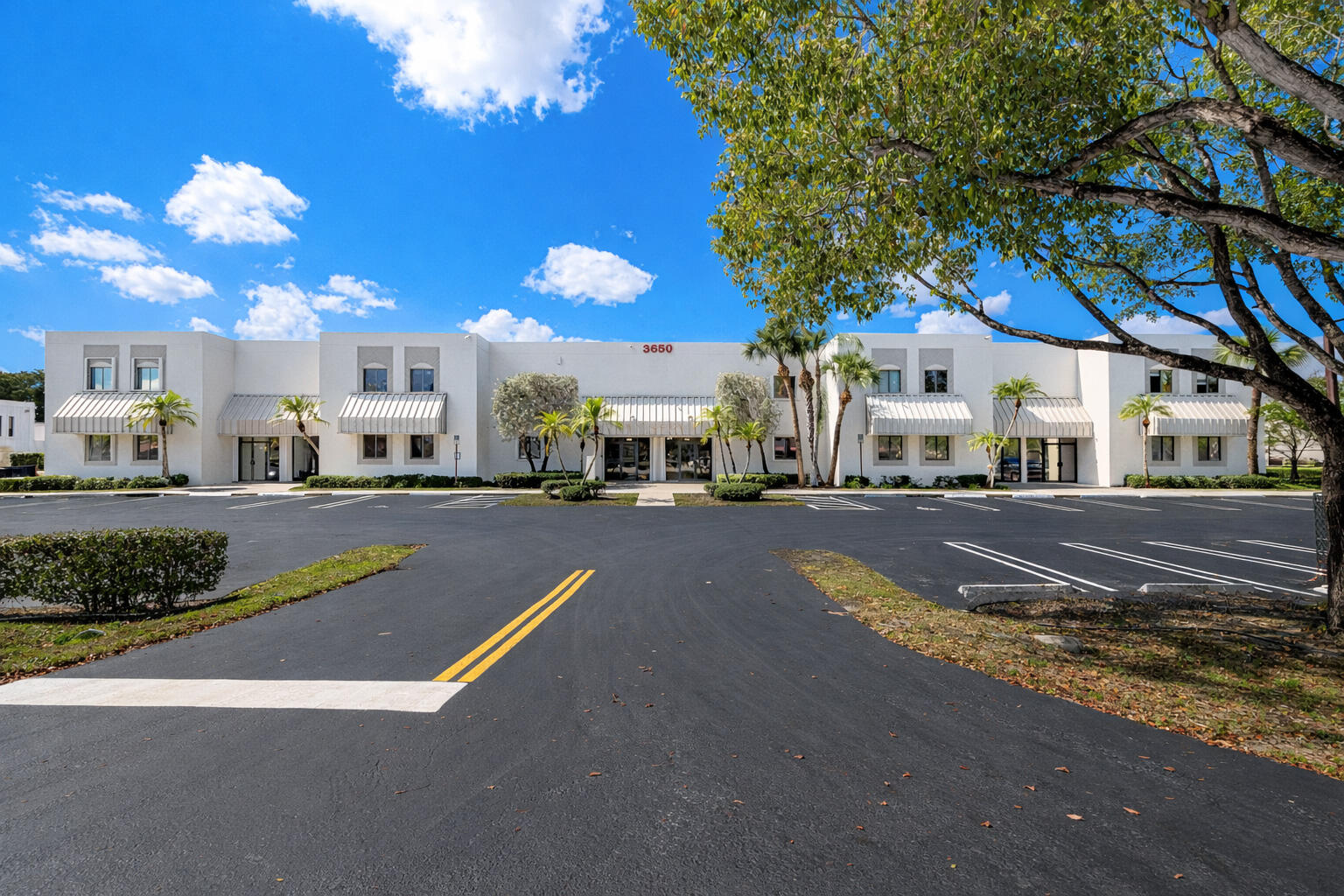 3650 Coral Ridge Drive 103