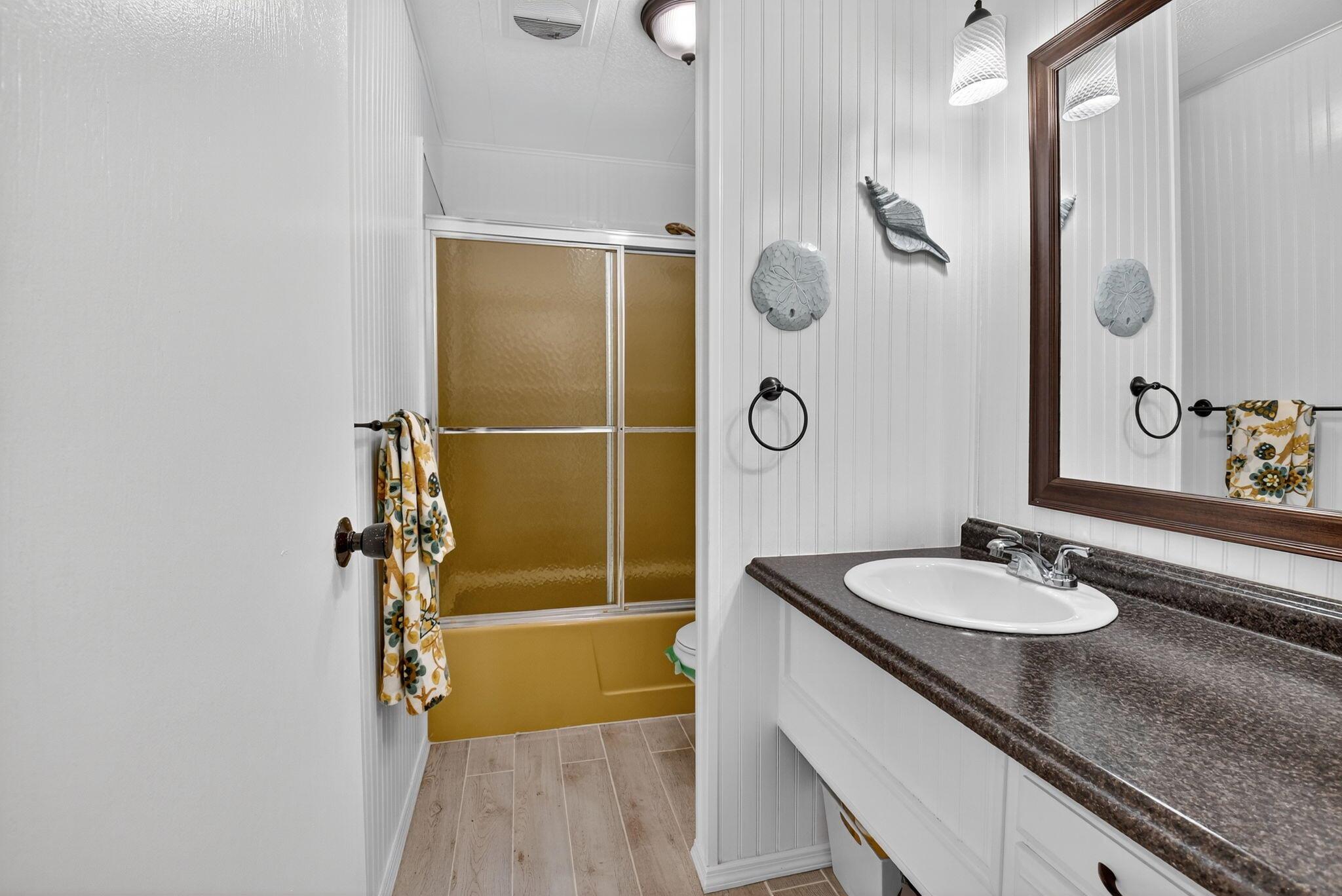 JAMAICA BAY MOBILE HOME C - Residential