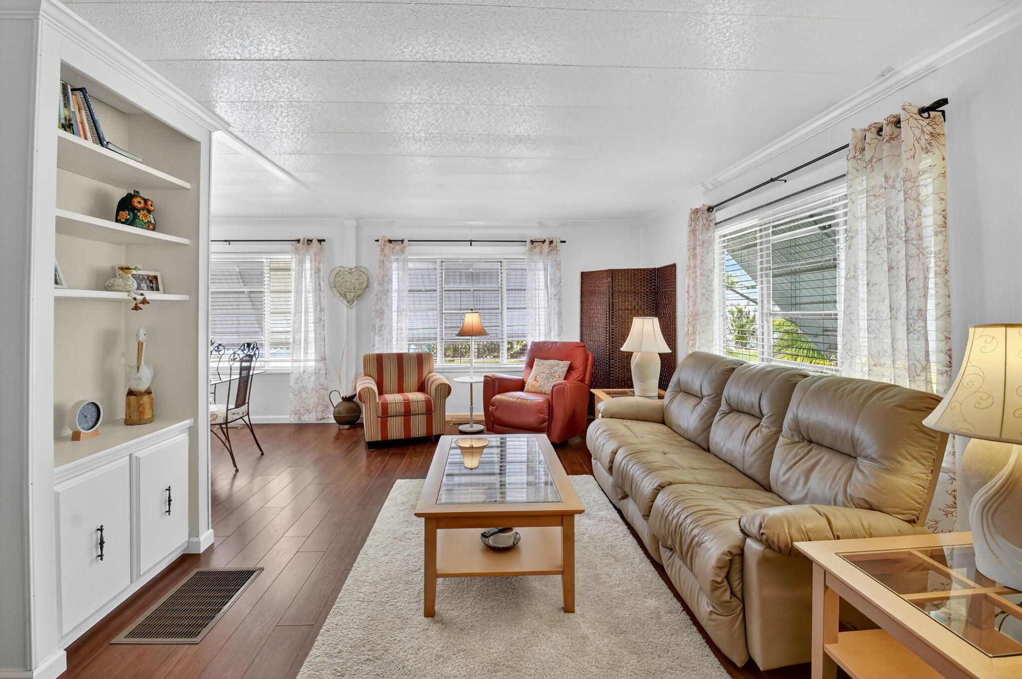 JAMAICA BAY MOBILE HOME C - Residential