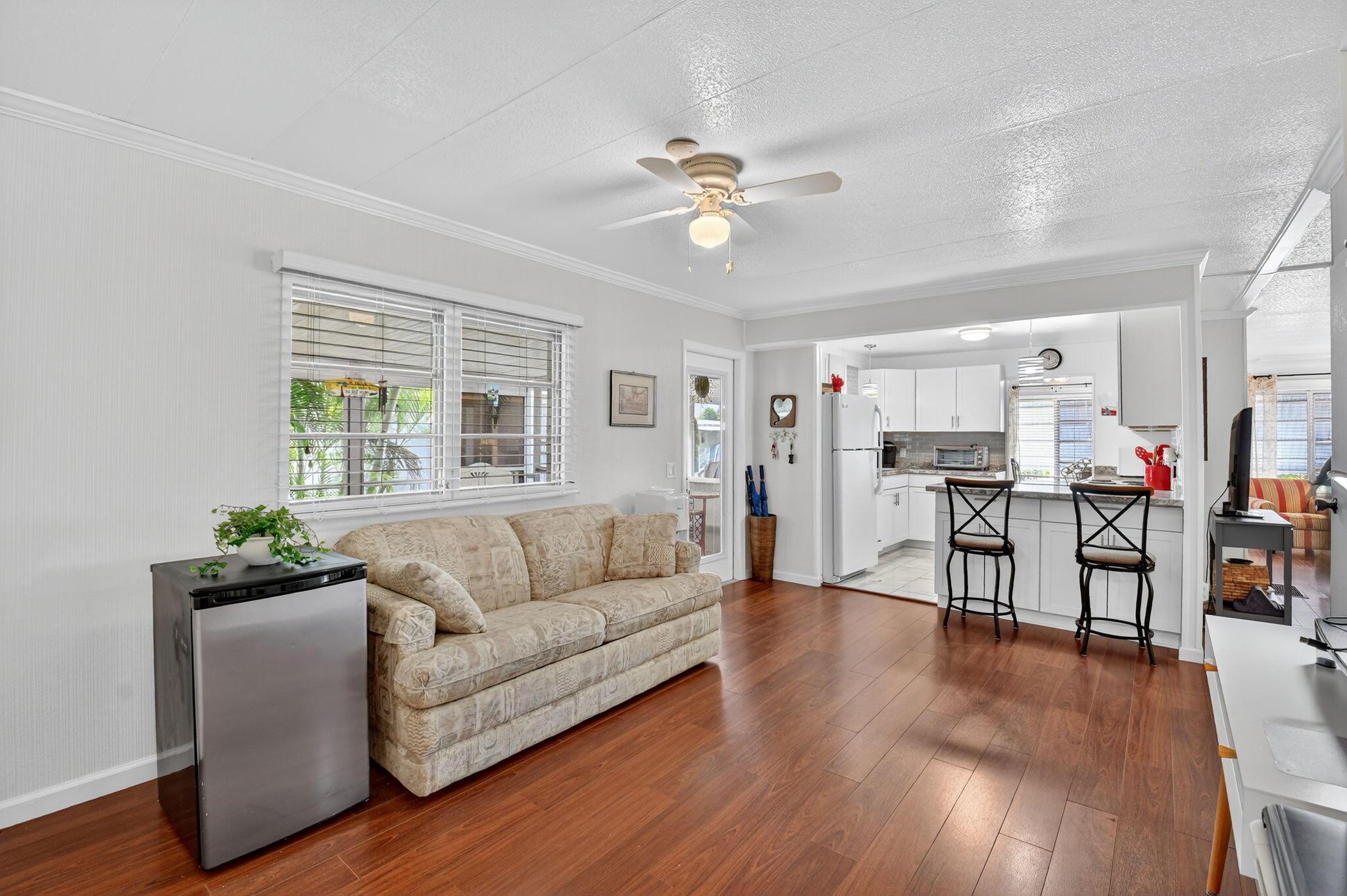 JAMAICA BAY MOBILE HOME C - Residential