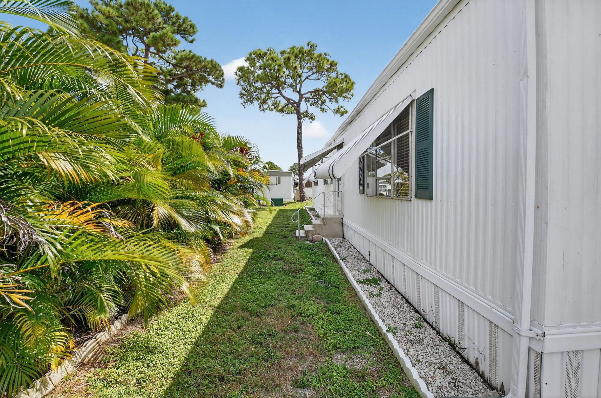 JAMAICA BAY MOBILE HOME C - Residential