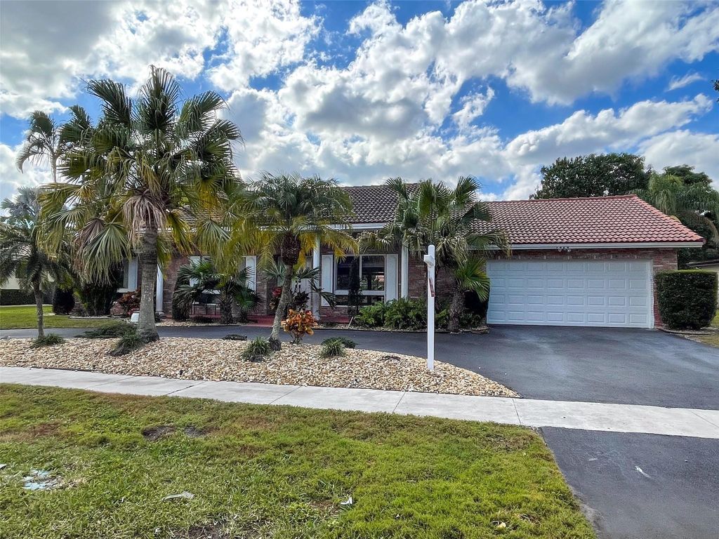 Photo of 7420 SW 16th Street, Plantation, FL 33317 (MLS # F10545811)
