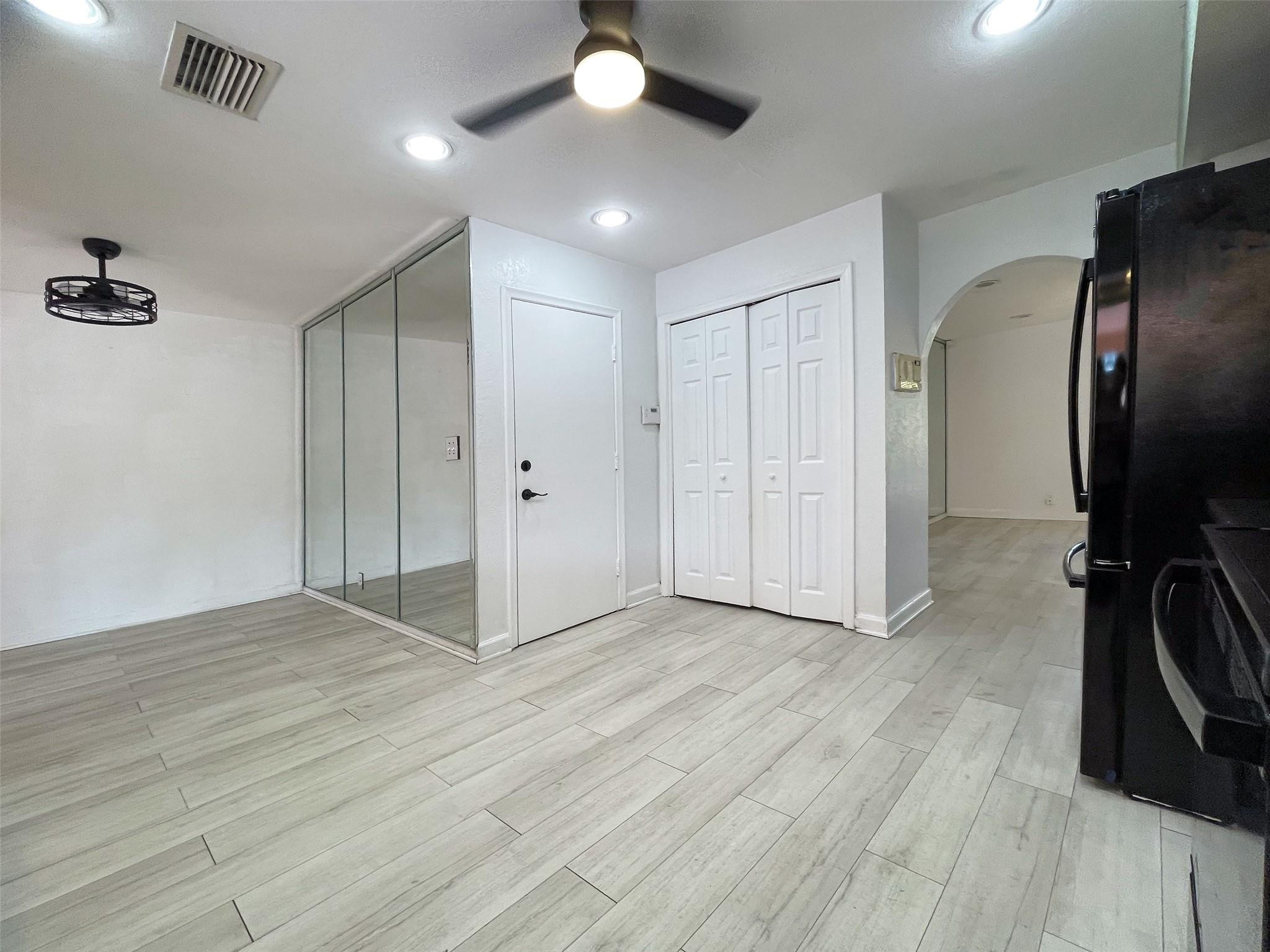 New Orleans Villas 81-21 - Residential