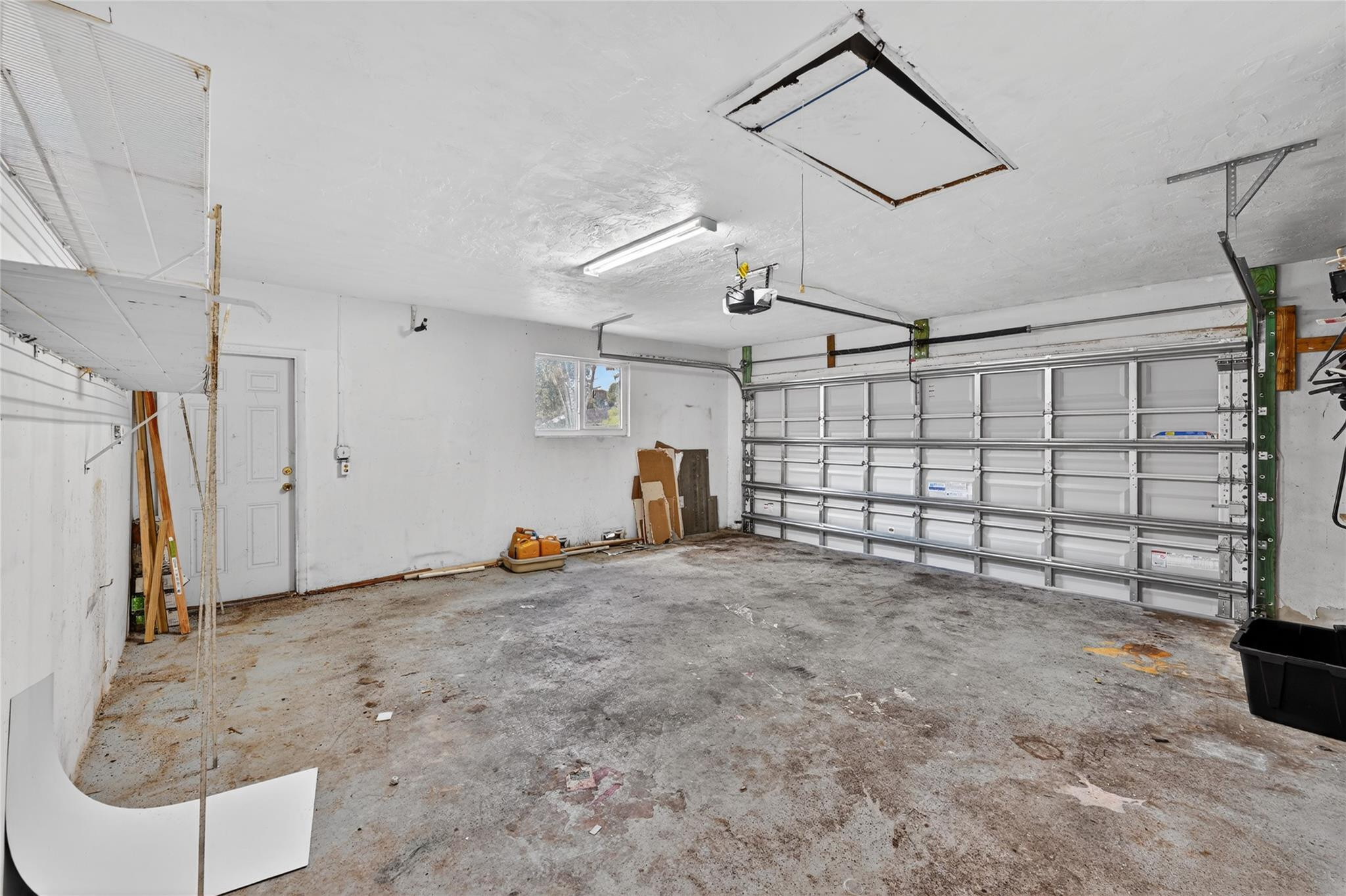 New Orleans Villas 81-21 - Residential