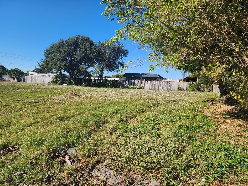 Hunters Manor - Land