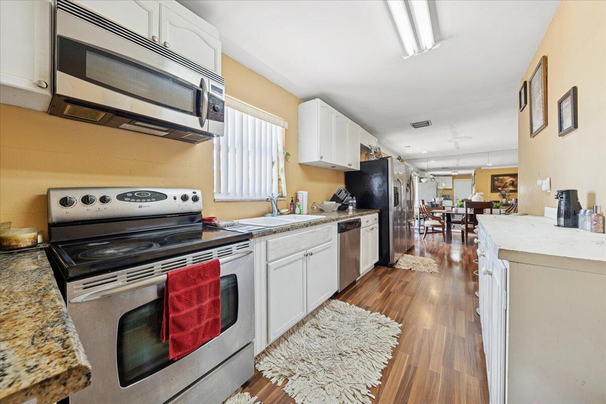 FOREST HILL PARK - Residential