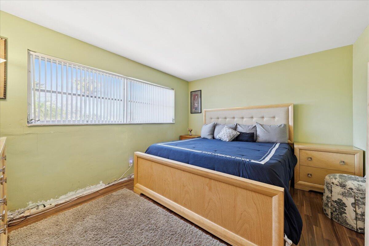 FOREST HILL PARK - Residential