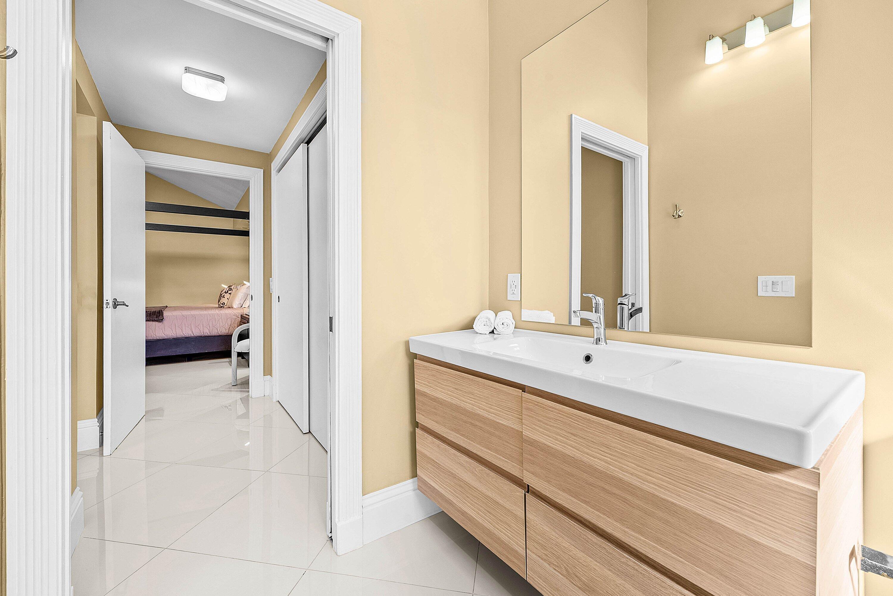 STEEPLE CHASE / POLO CLUB - Residential