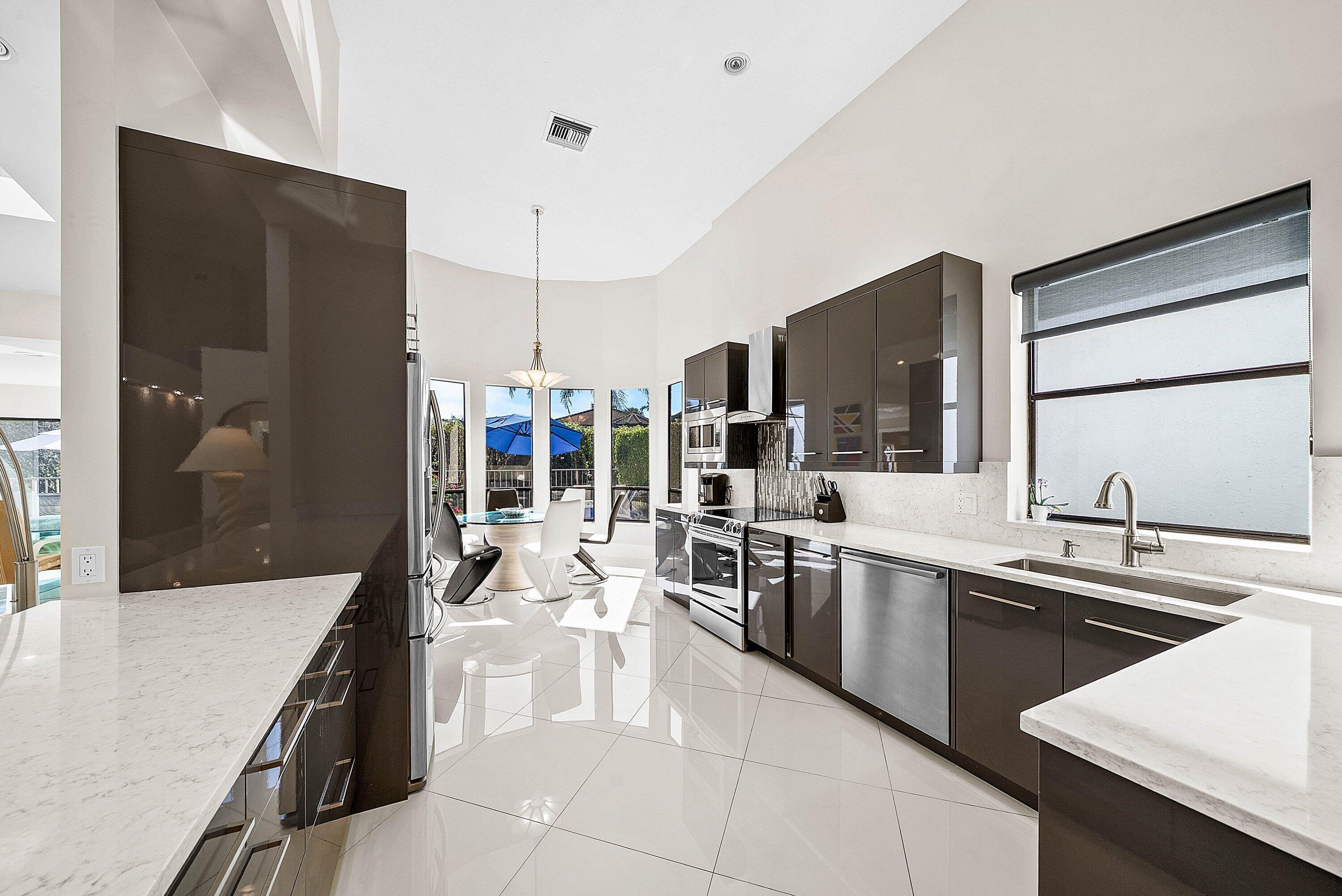 STEEPLE CHASE / POLO CLUB - Residential