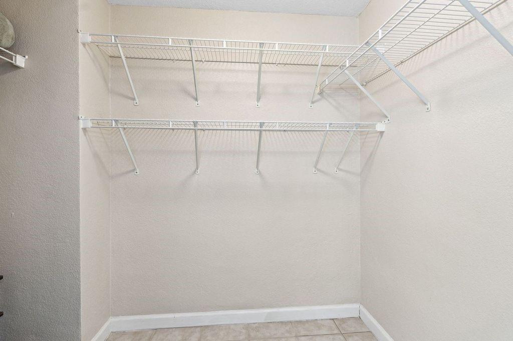 The Wave Condo - Residential Lease