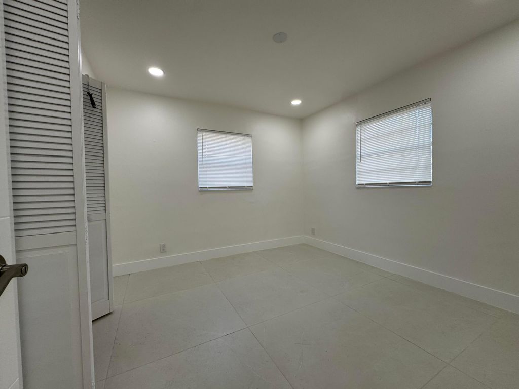 Photo of 6610 Greene Street, Hollywood, FL 33024 (MLS # B26000310)