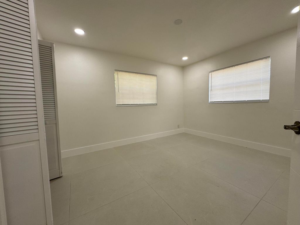 Photo of 6610 Greene Street, Hollywood, FL 33024 (MLS # B26000310)