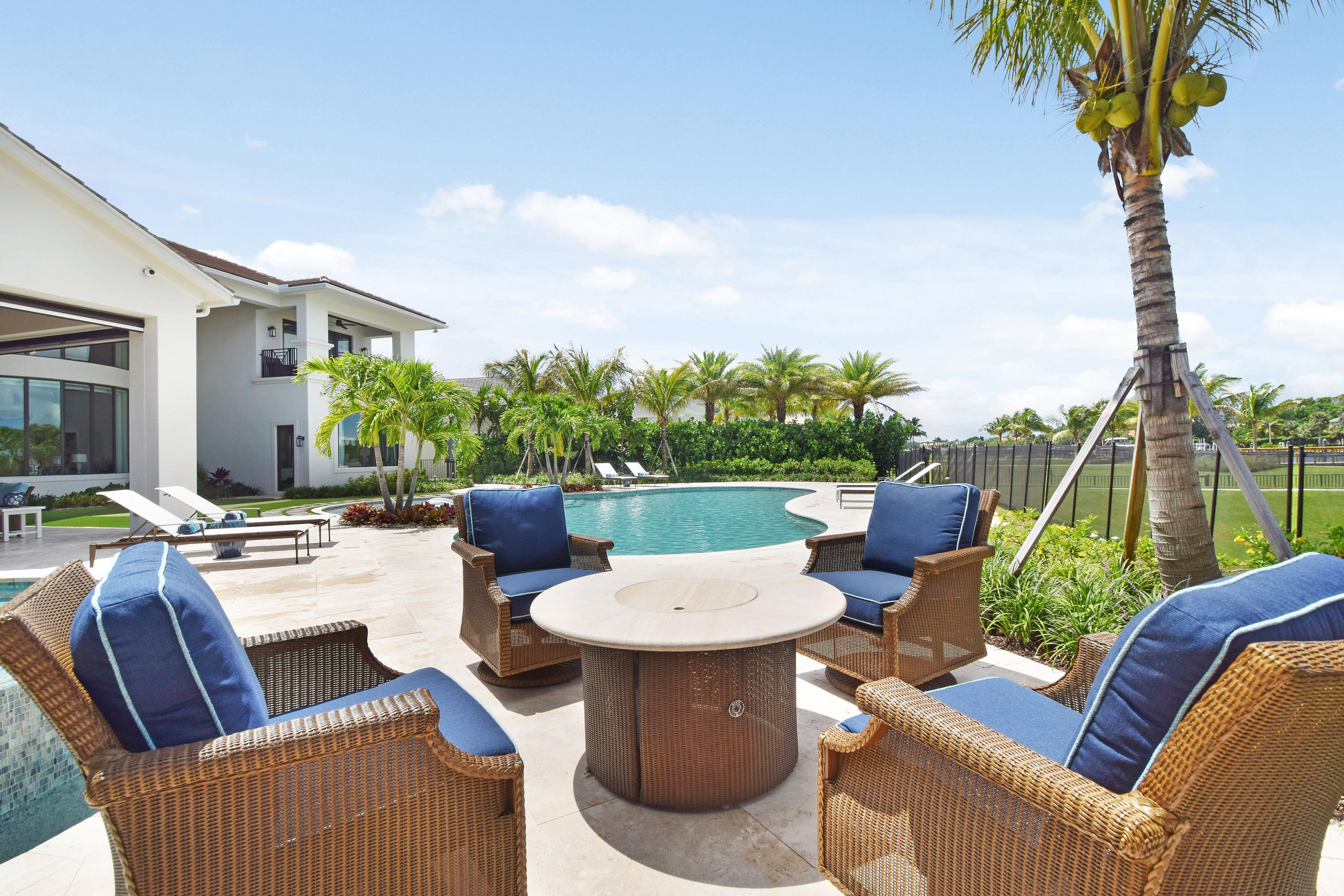 FRENCHMANS HARBOR - Residential