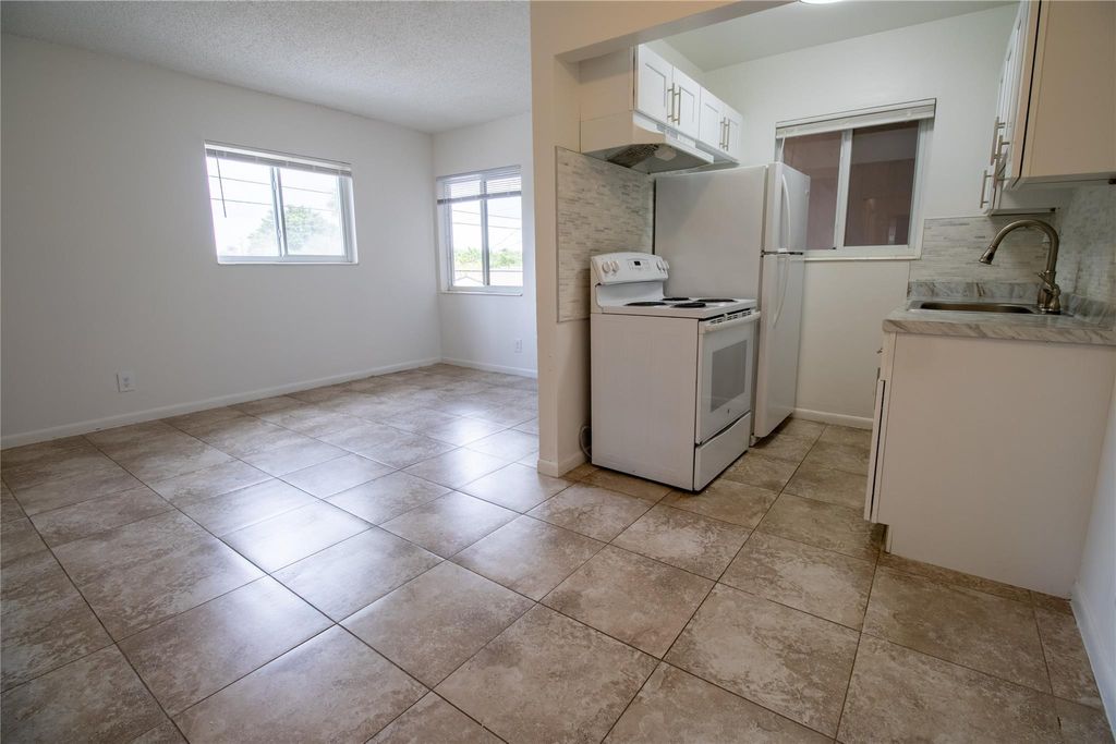 Photo of 1727 Liberty Street #16, Hollywood, FL 33020 (MLS # F10508773)
