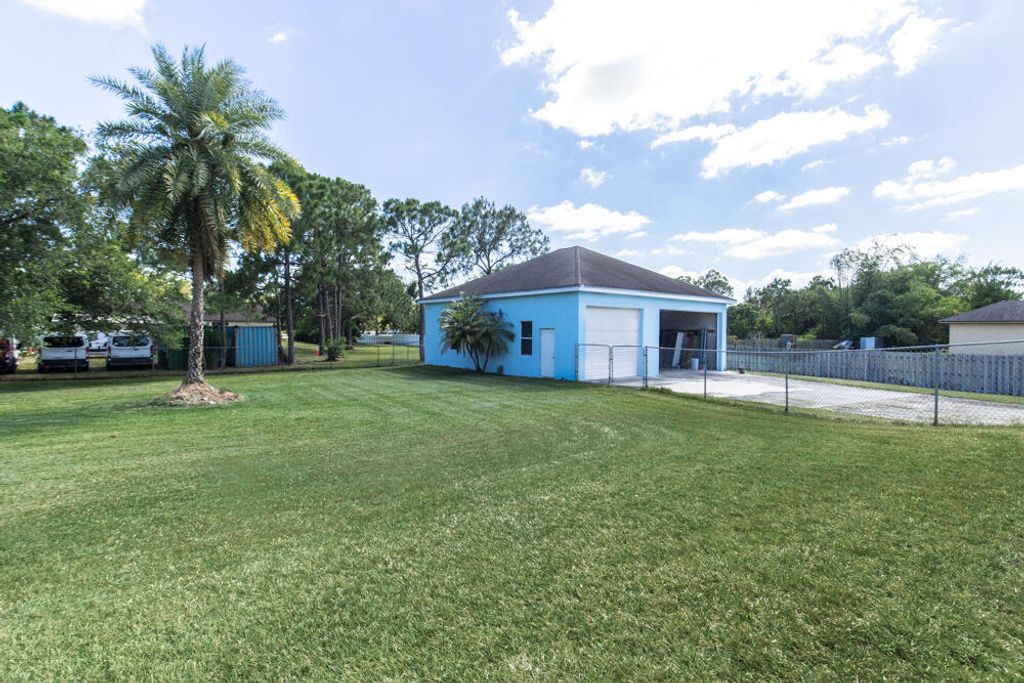 Photo of 15288 76th Road N, Loxahatchee, FL 33470 (MLS # R10979805)