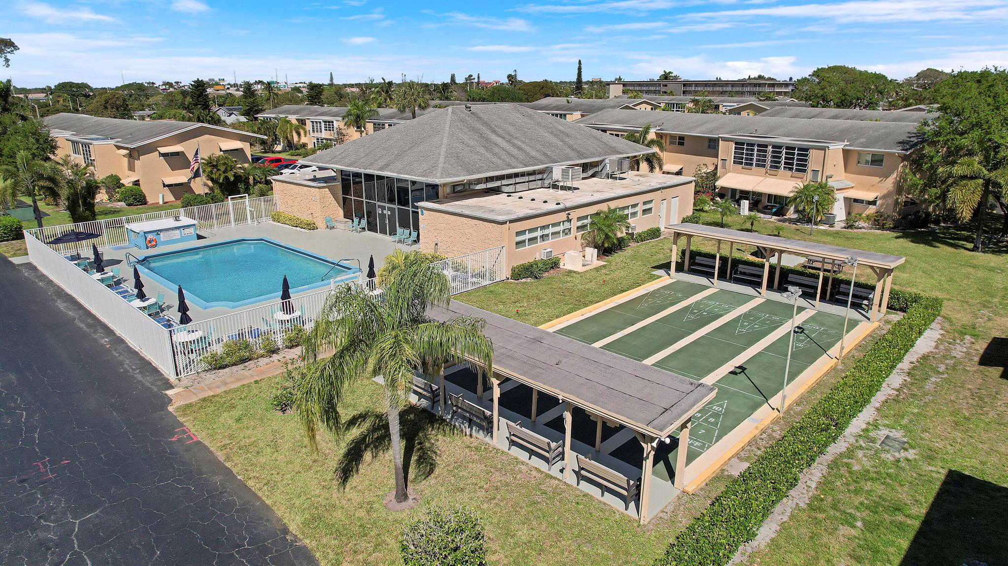 VILLAGE ROYALE CONDO 8 - Residential Lease