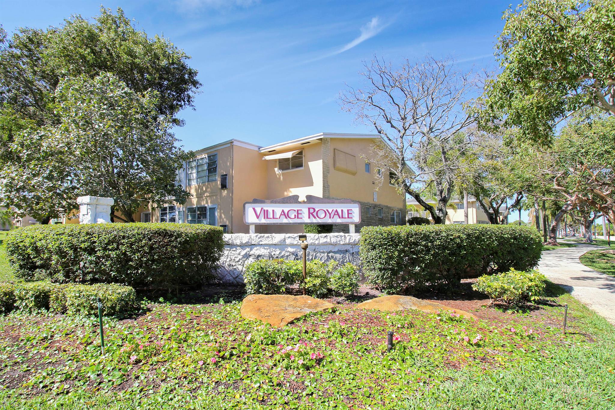 VILLAGE ROYALE CONDO 8 - Residential Lease