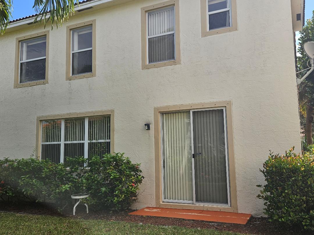 WELLINGTON LAKES - Residential