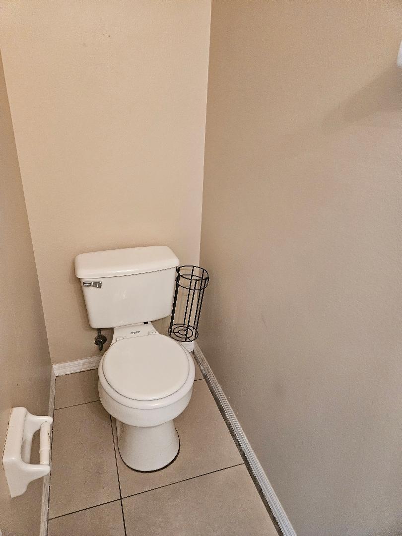 WELLINGTON LAKES - Residential