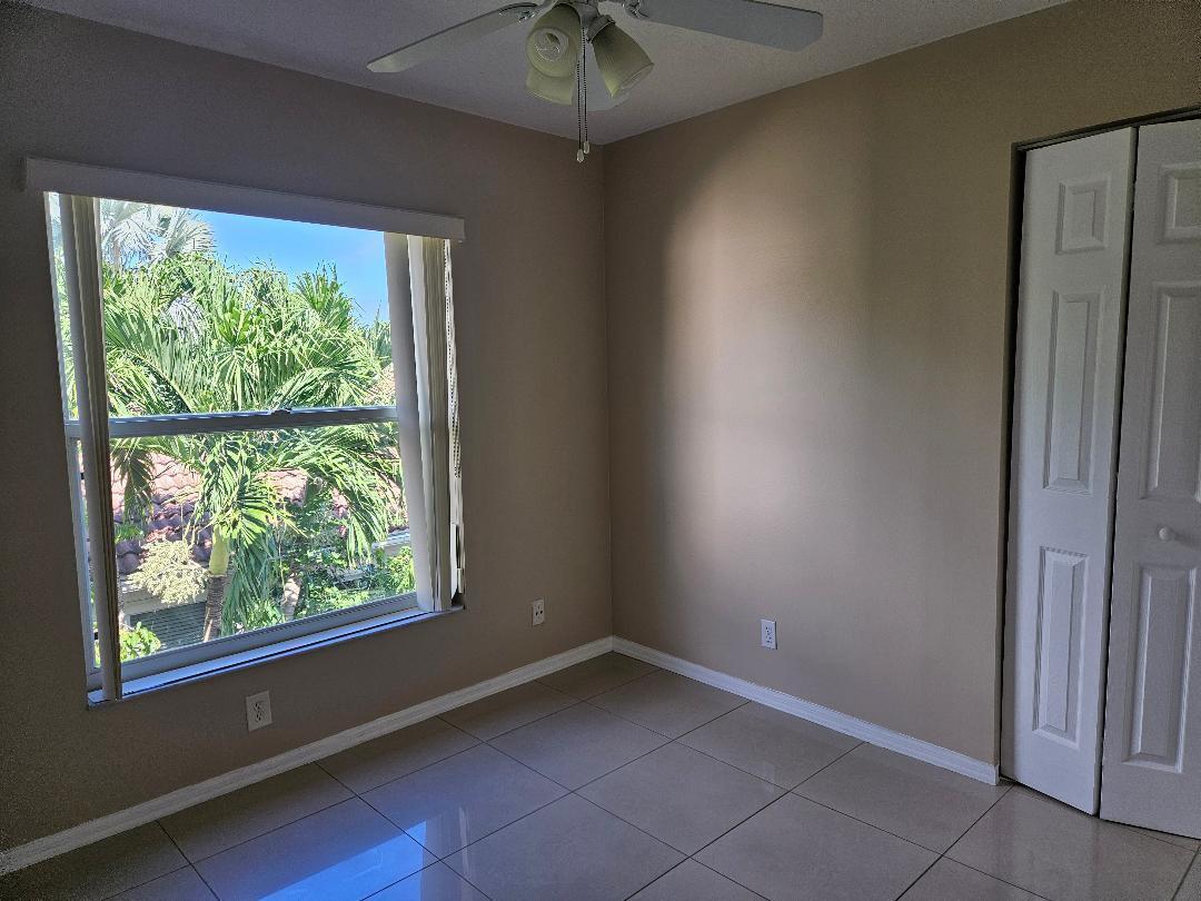 WELLINGTON LAKES - Residential