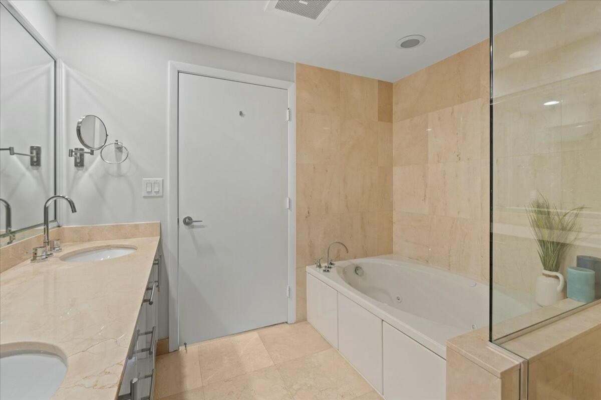 CITYPLACE SOUTH TOWER CONDO - Residential Lease