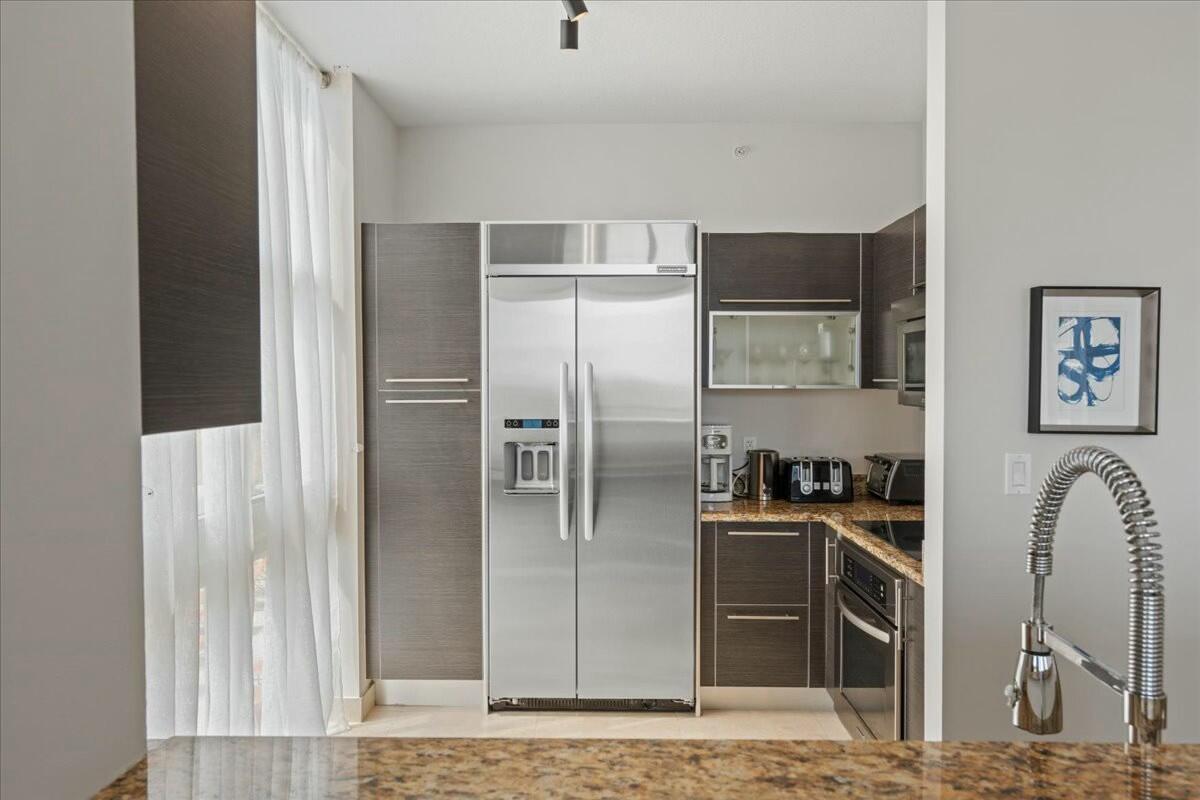 CITYPLACE SOUTH TOWER CONDO - Residential Lease