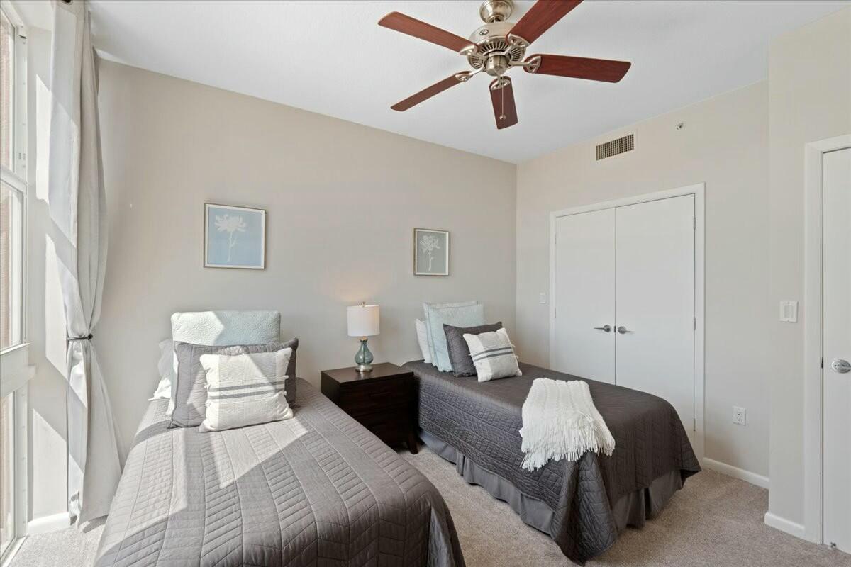 CITYPLACE SOUTH TOWER CONDO - Residential Lease