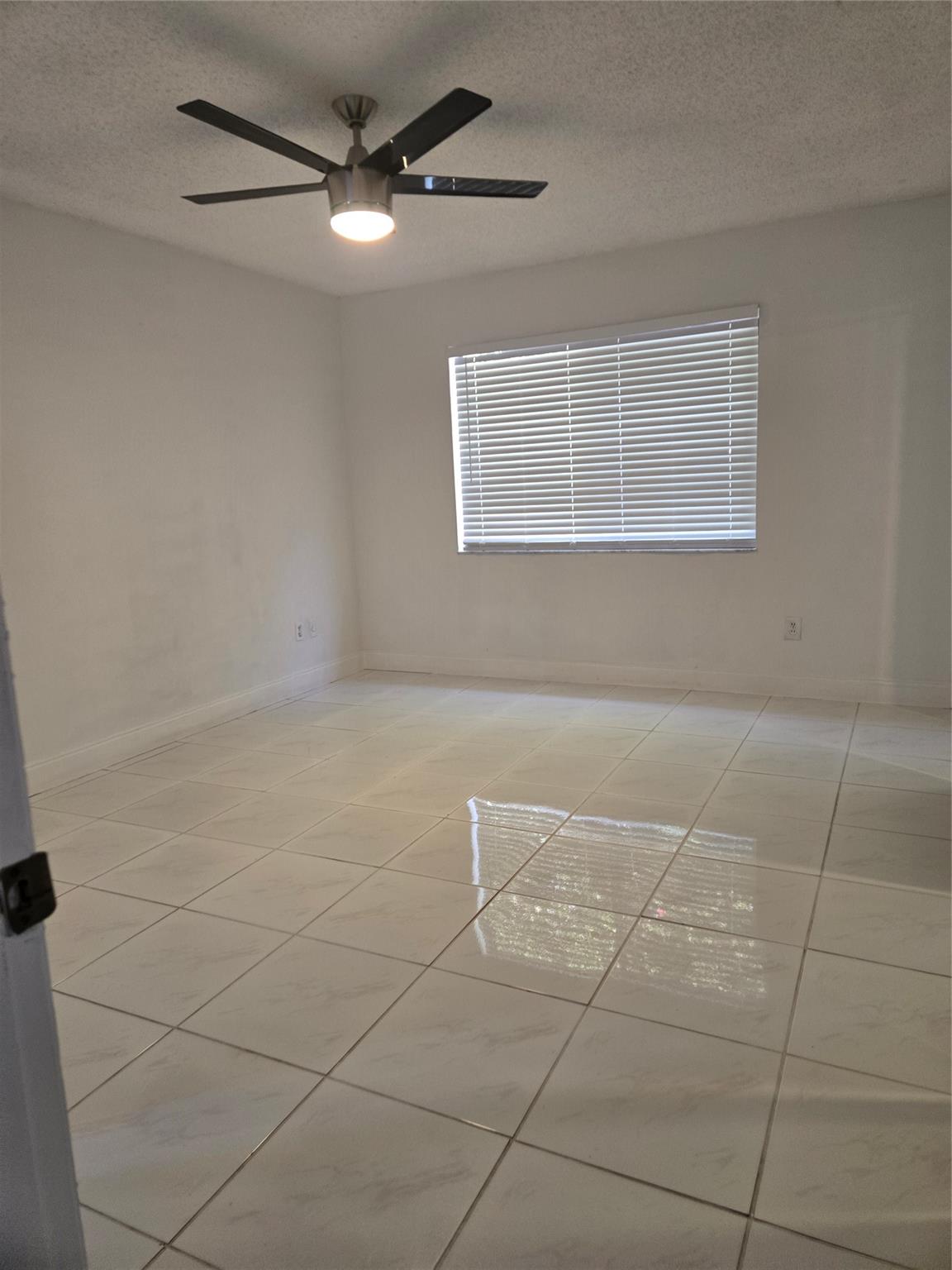 Lakes Acadia Unit 07 - Residential Lease