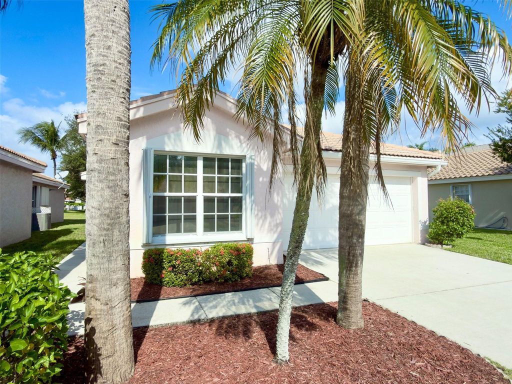 Photo of 8119 Tortuga Ln, Boynton Beach, FL 33436 (MLS # F10538328)