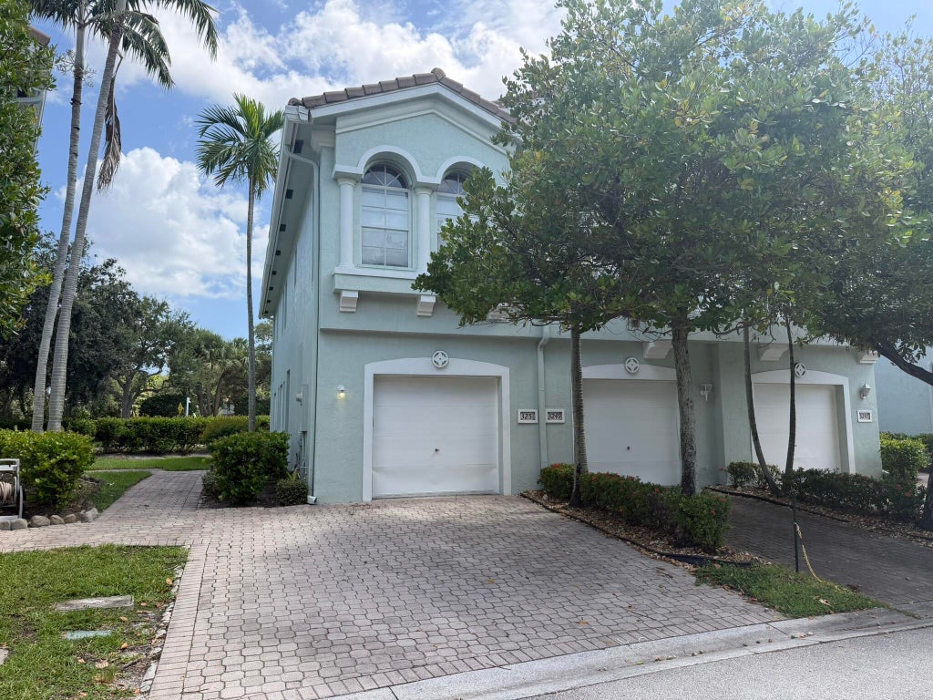 Photo of 3251 LAUREL RIDGE Circle, Riviera Beach, FL 33404 (MLS # B26068413)