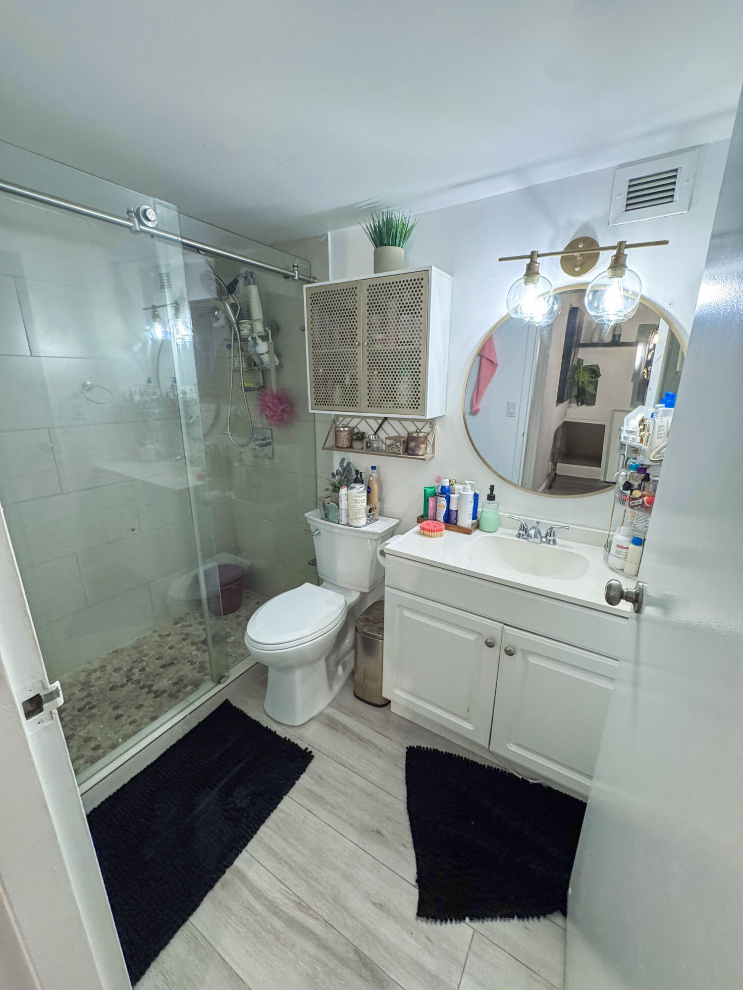 PLAZA OF AMERICAS CONDO PART 3 - Residential