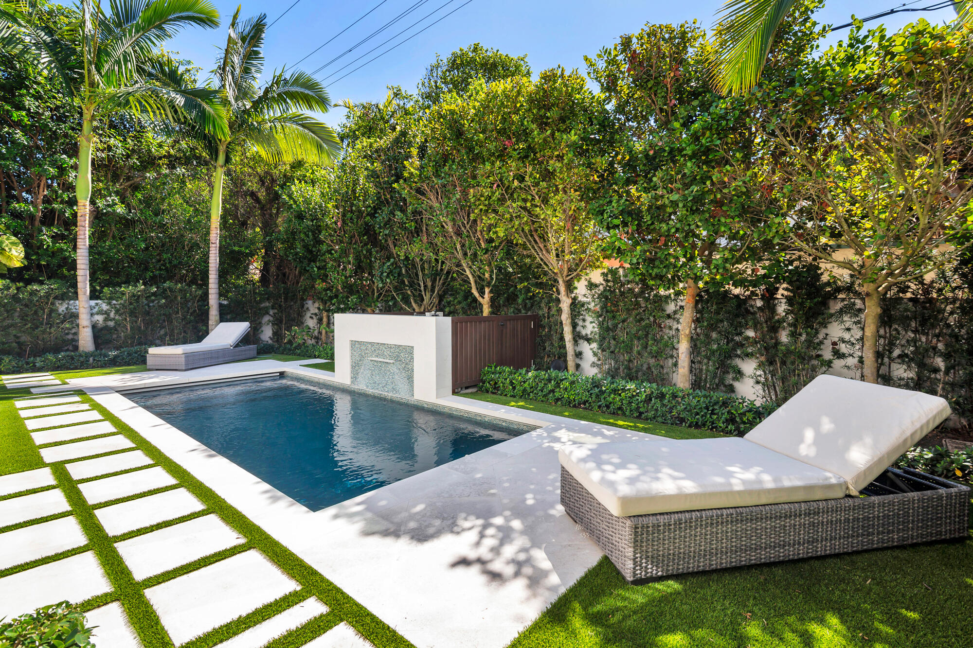 OCEAN PARK H W ROBBINS - Residential