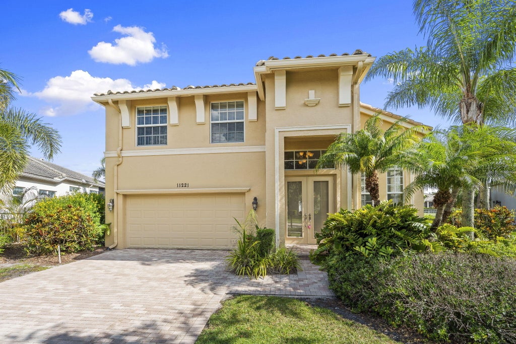 Photo of 11221 SW Springtree Terrace, Port Saint Lucie, FL 34987 (MLS # B26042632)