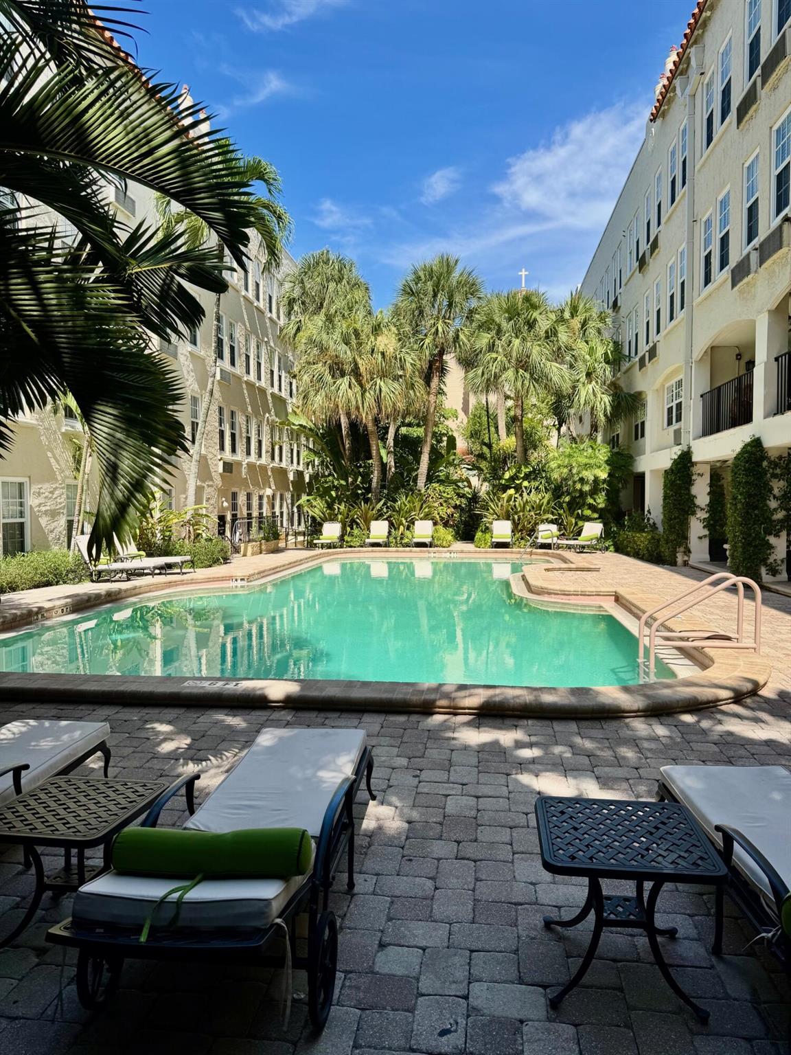 PALM BEACH HOTEL CONDO - Residential