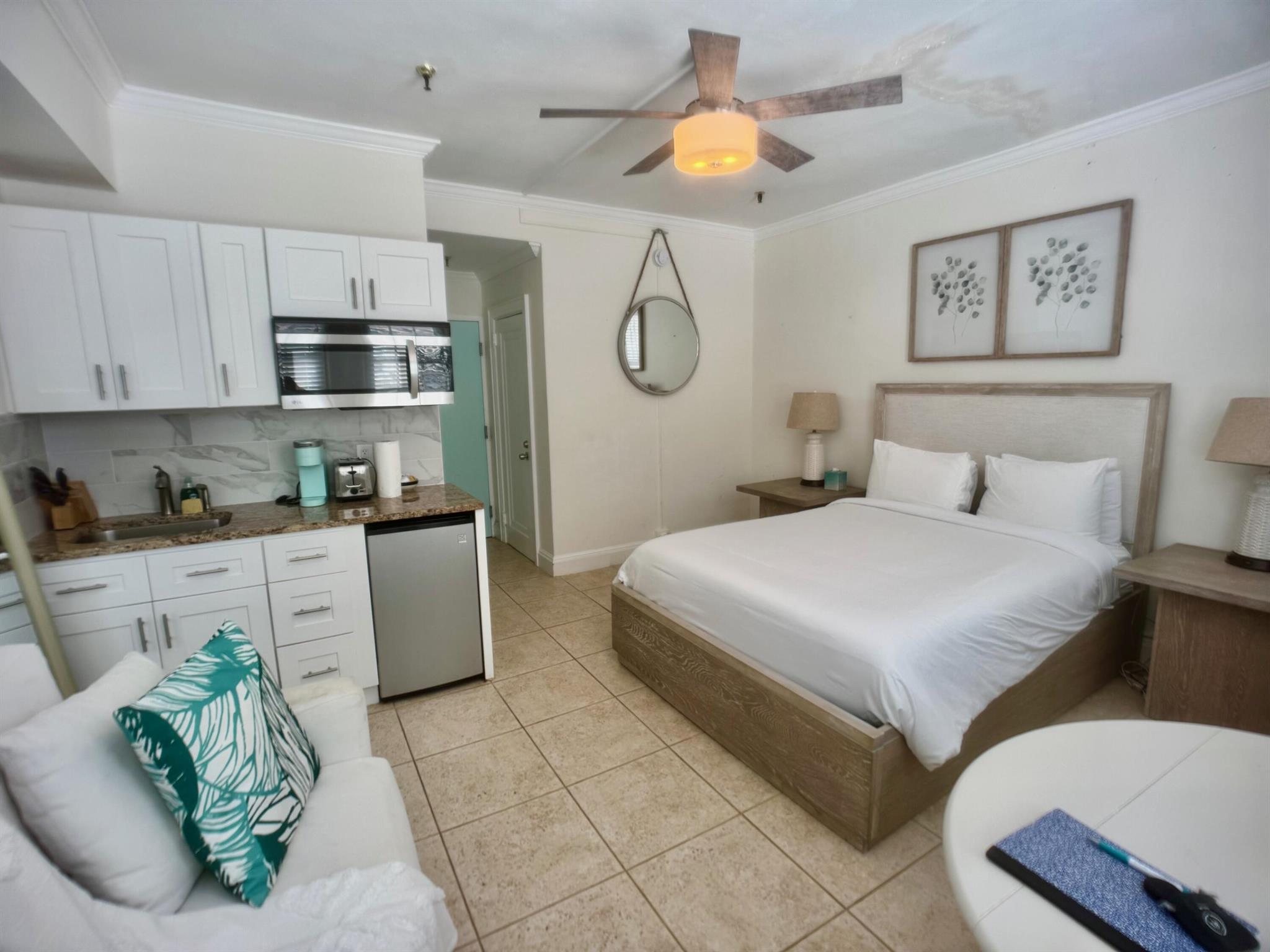 PALM BEACH HOTEL CONDO - Residential