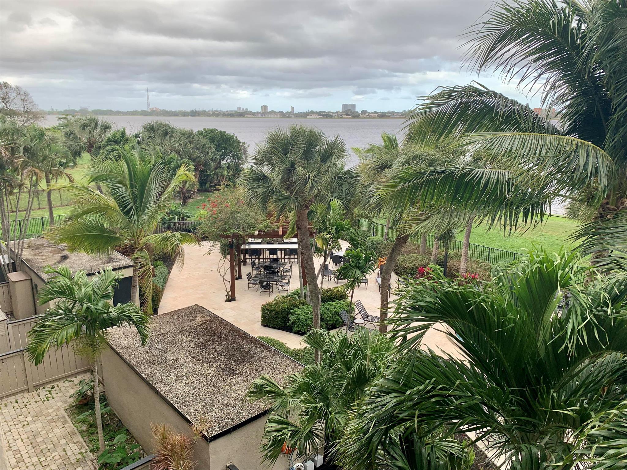 LAKESHORE CLUB CONDO - Residential Lease