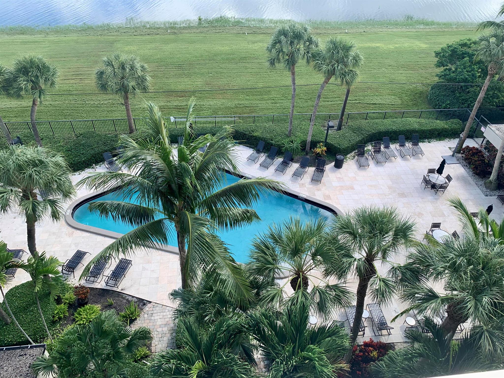 LAKESHORE CLUB CONDO - Residential Lease