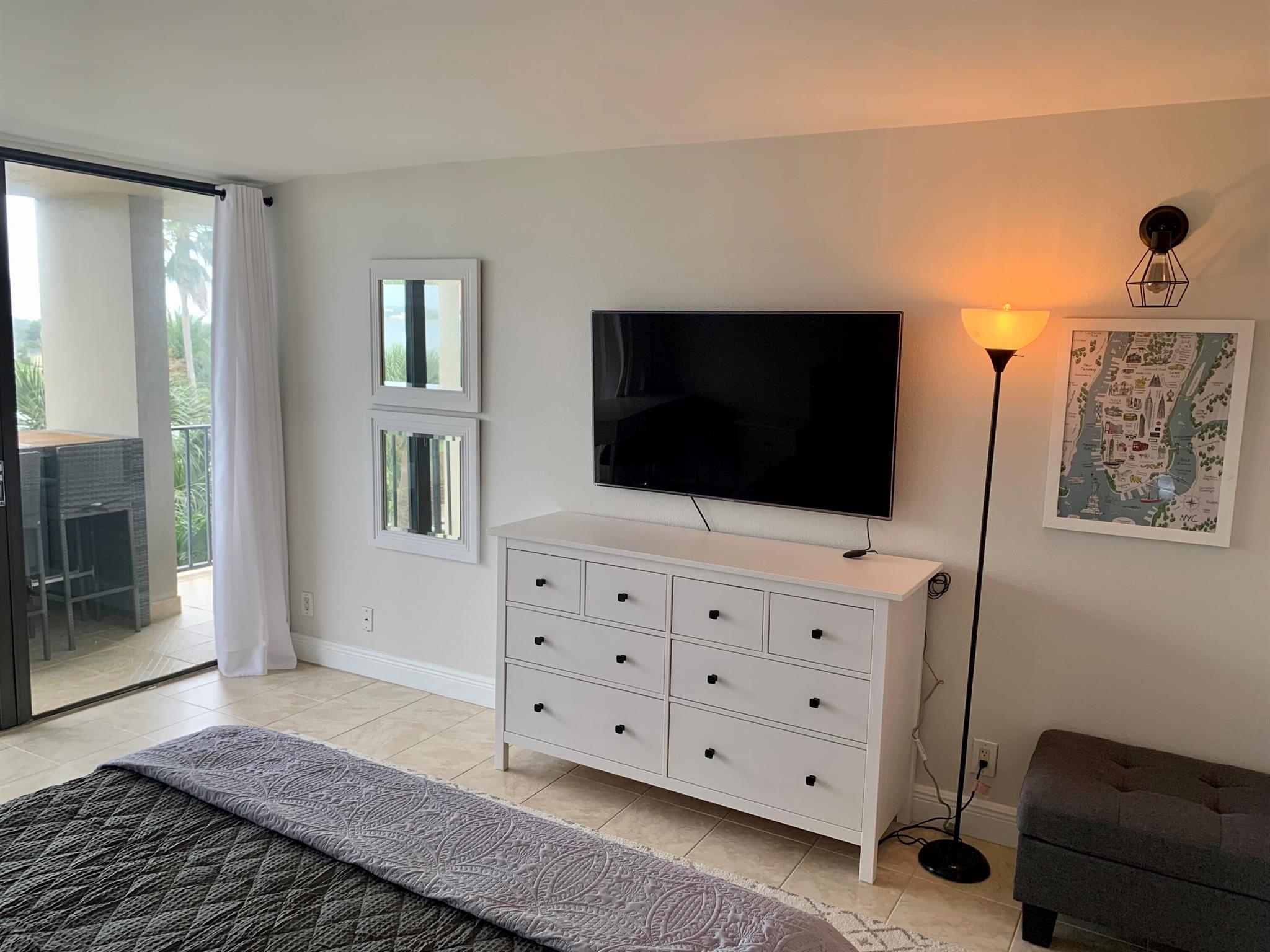 LAKESHORE CLUB CONDO - Residential Lease