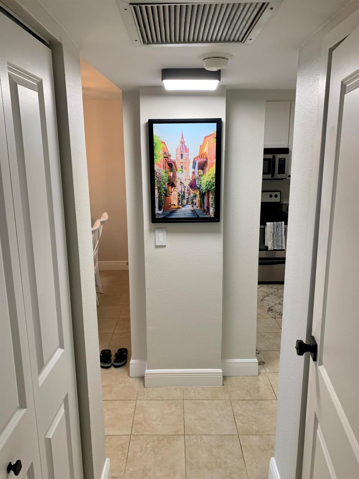 LAKESHORE CLUB CONDO - Residential Lease