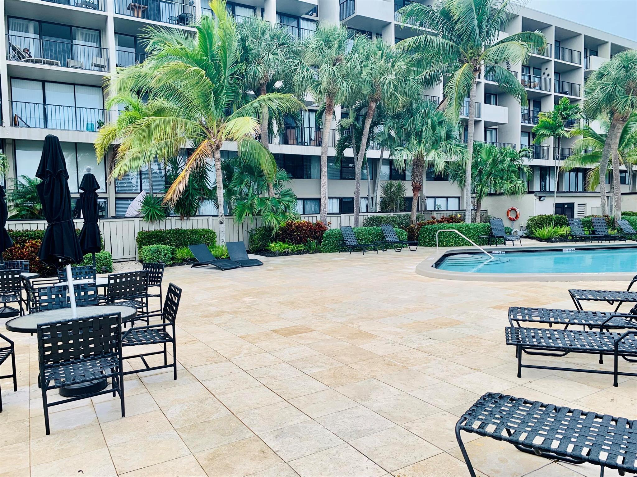 LAKESHORE CLUB CONDO - Residential Lease