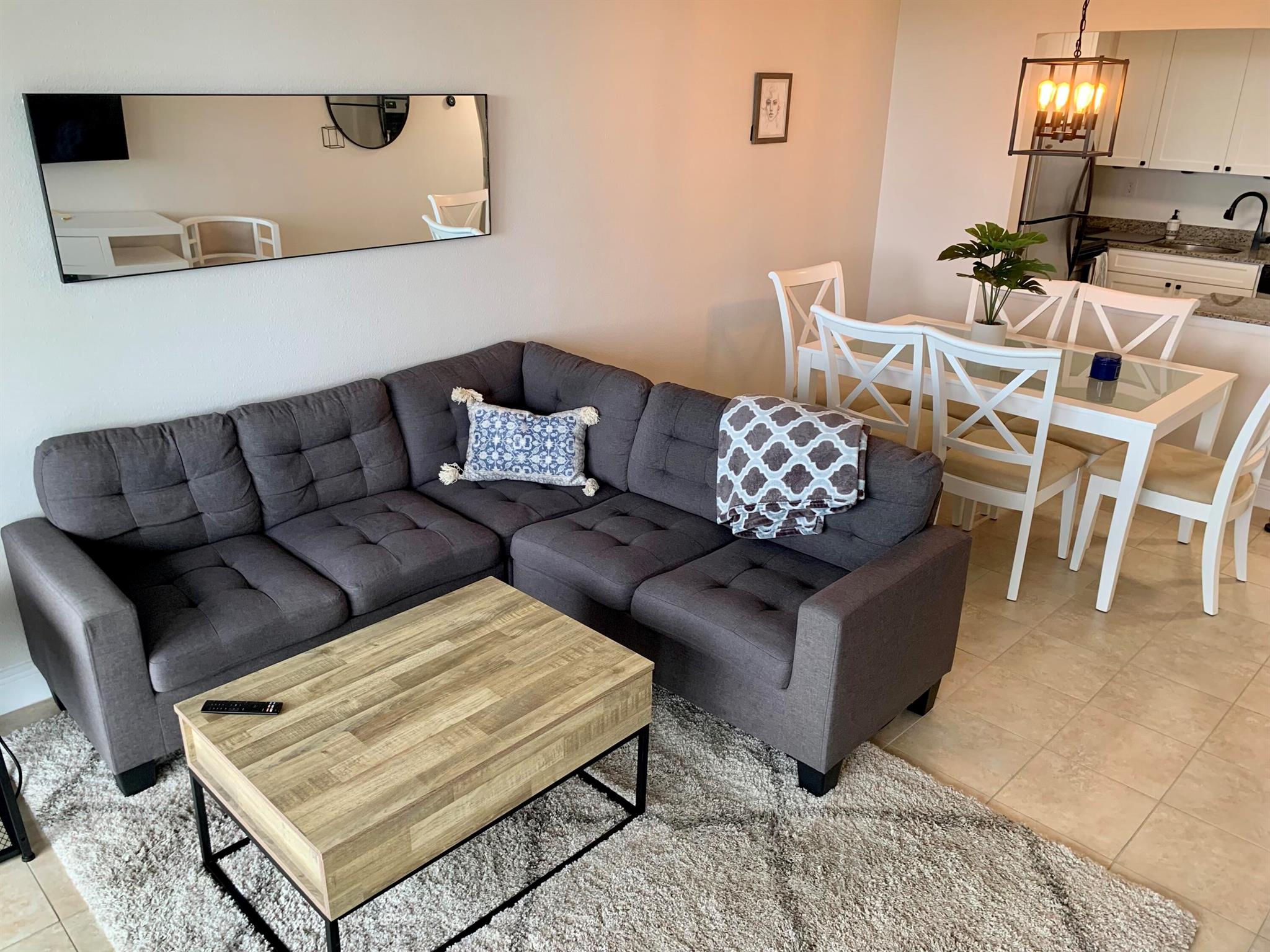 LAKESHORE CLUB CONDO - Residential Lease