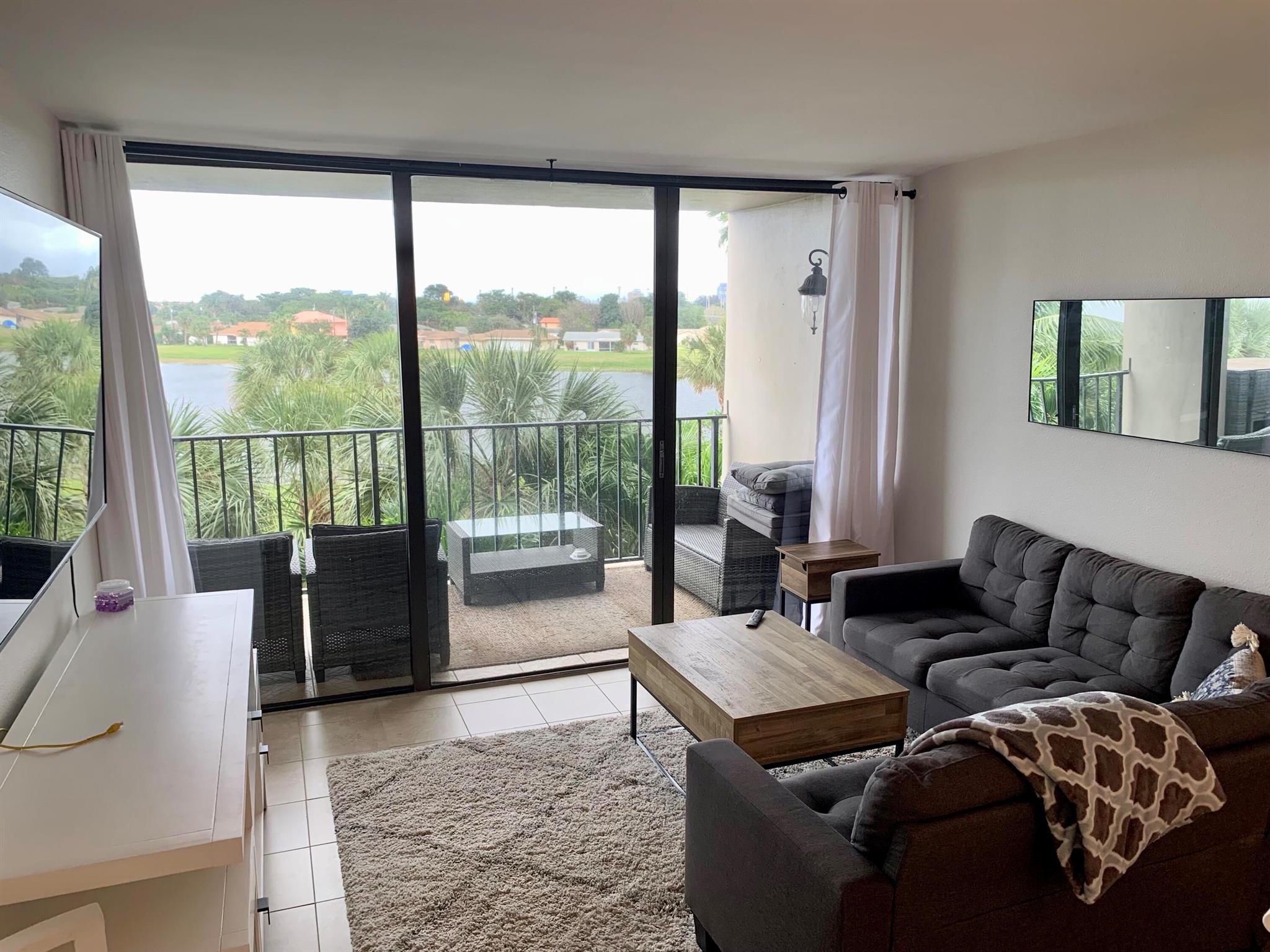 LAKESHORE CLUB CONDO - Residential Lease