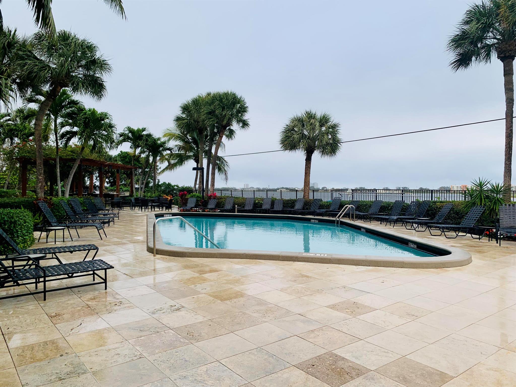 LAKESHORE CLUB CONDO - Residential Lease