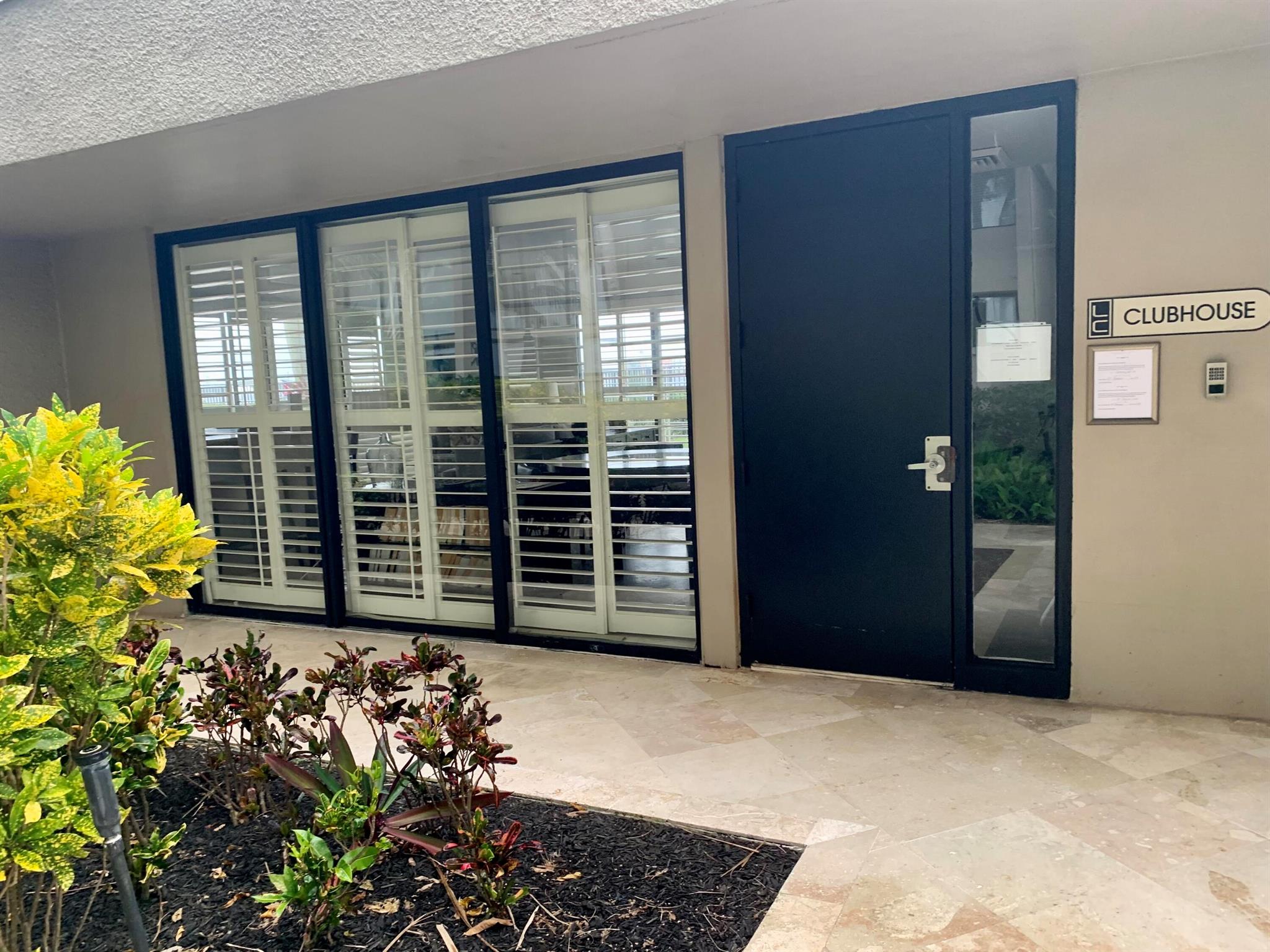 LAKESHORE CLUB CONDO - Residential Lease