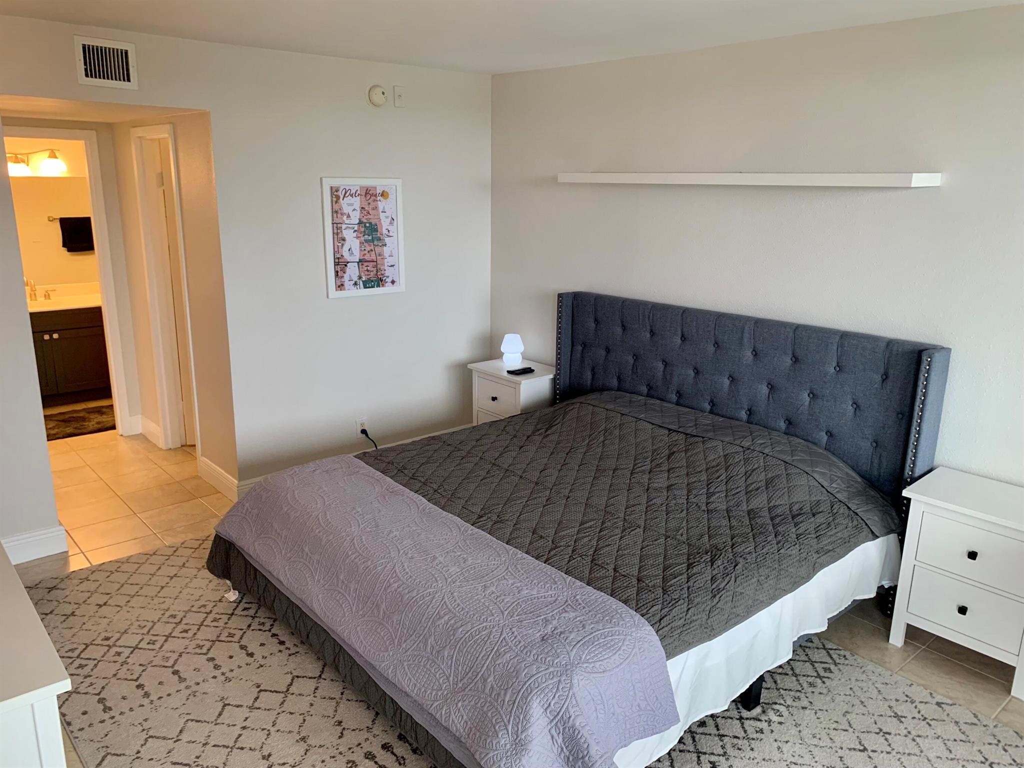 LAKESHORE CLUB CONDO - Residential Lease