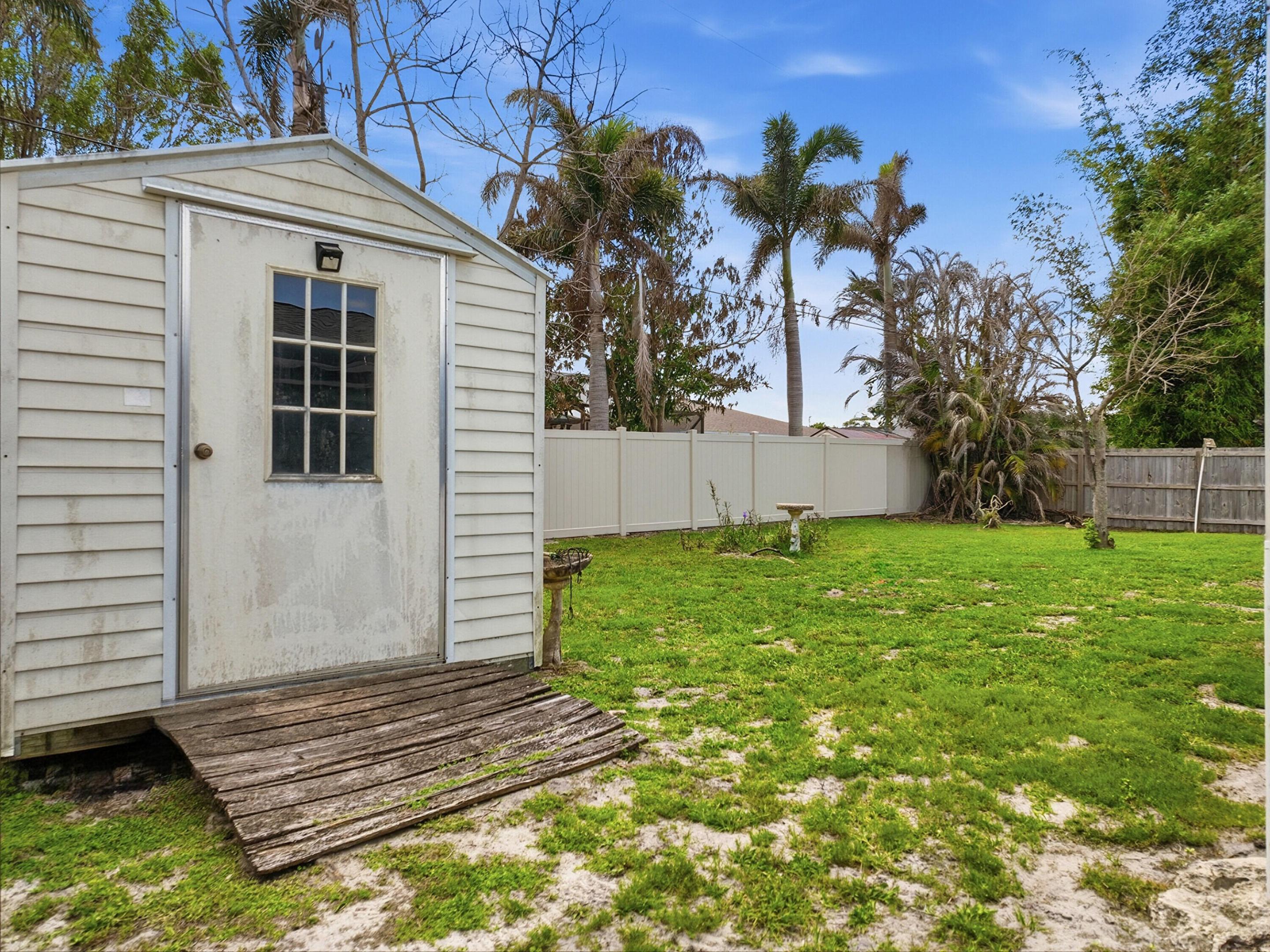 PORT ST LUCIE SECTION 3 - Residential