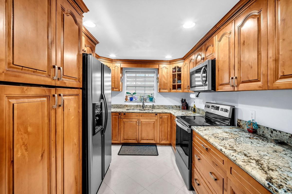 Cresthaven - Residential