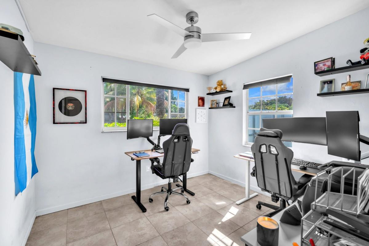 Cresthaven - Residential