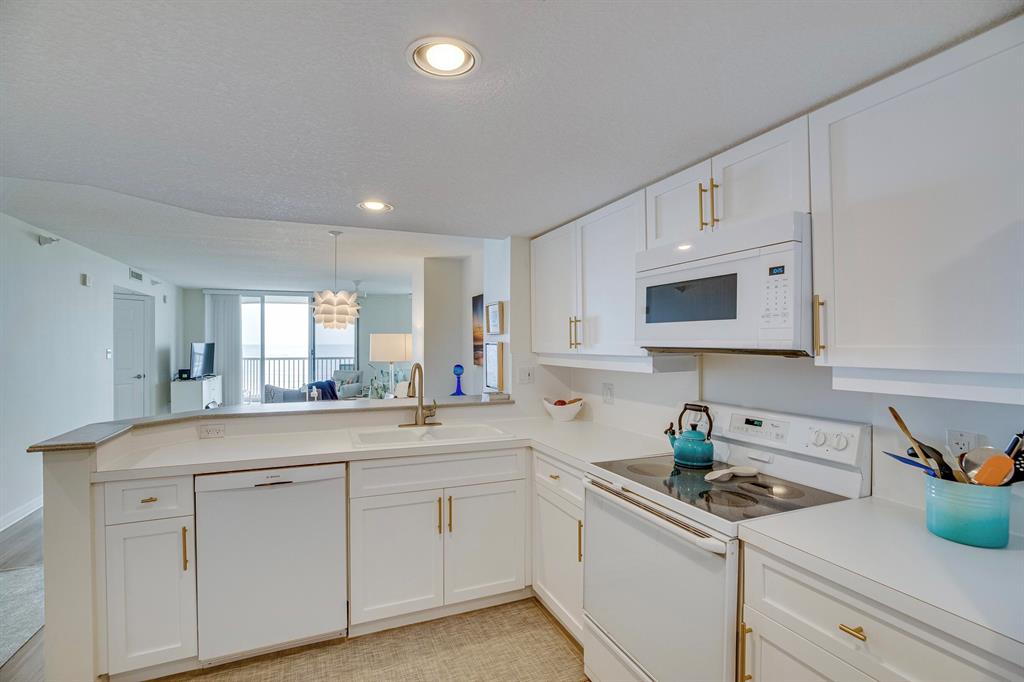 SEAWARD AT ATLANTIC VIEW CONDOMINIUM - Residential